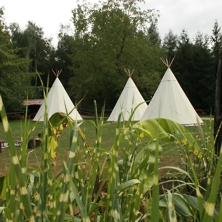 Luxury tent Domaine De Carnin Beloeil