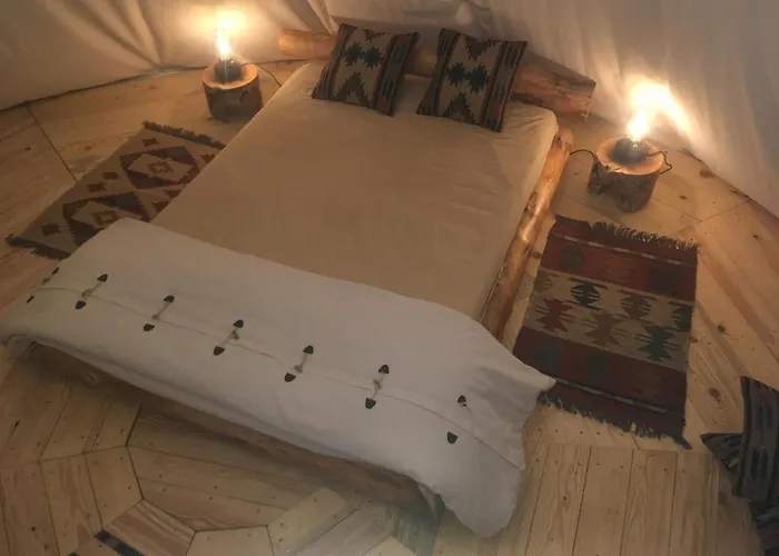 Luxury tent Domaine De Carnin Beloeil